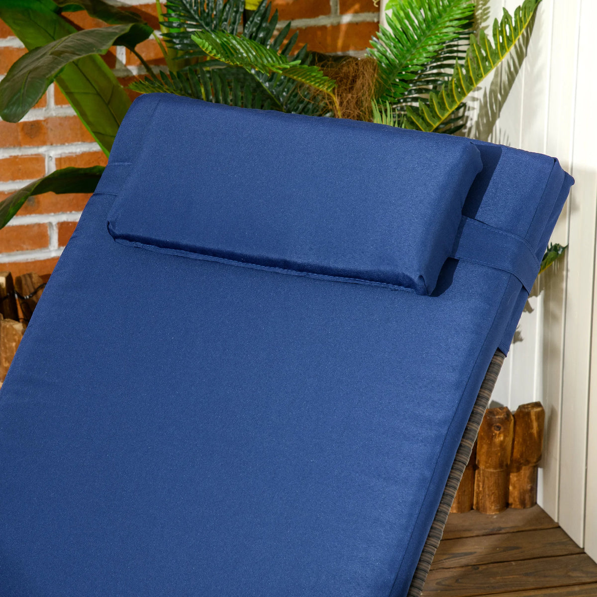Outsunny Outdoor Reclining Sofa With Cushion And Wheels